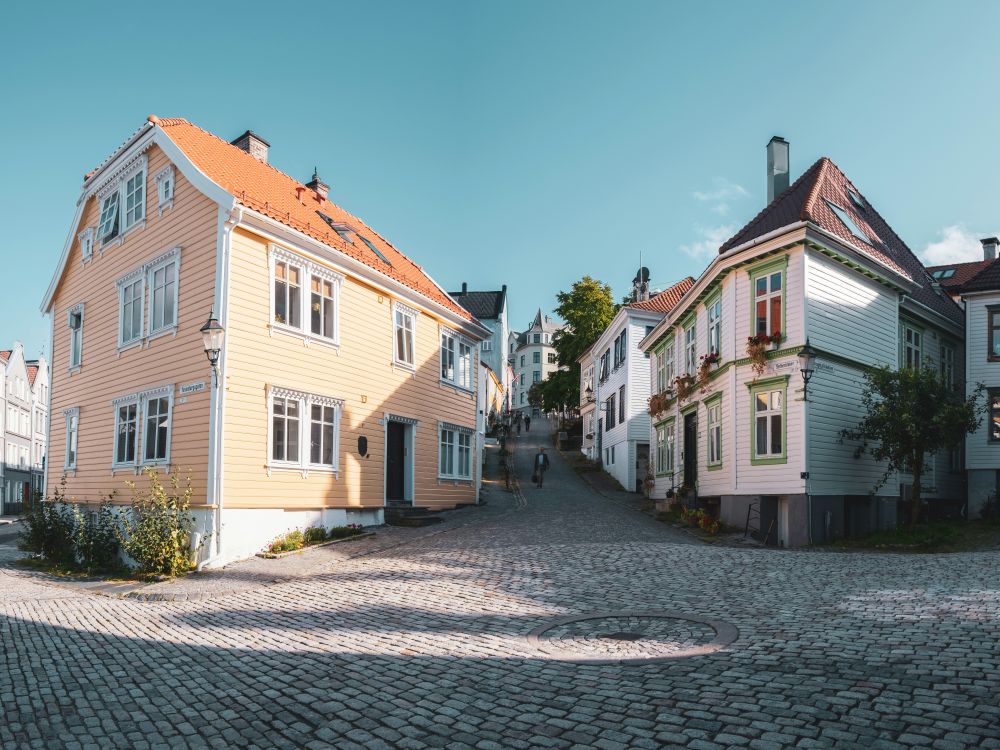 Fasadevask i Bergen: En nødvendig investering for renhet og vedlikehold